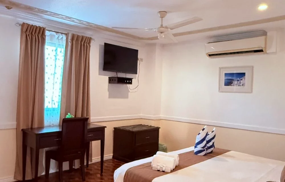 Gallery Picture