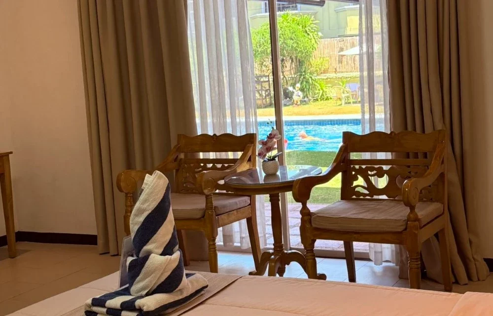 Poolside Suite Room in Barrio Barretto at Wild Orchid Beach Resort Poolside Suite Room in Barrio Barretto at Wild Orchid Beach Resort