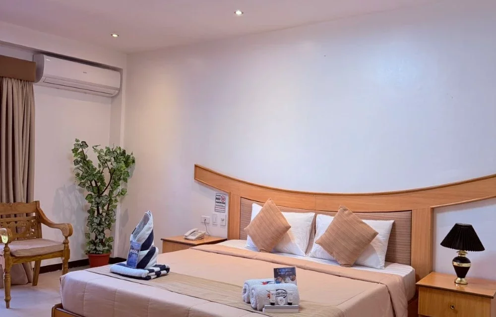 Comfortable Poolside Retreat at Wild Orchid Beach Resort Comfortable Poolside Retreat at Wild Orchid Beach Resort